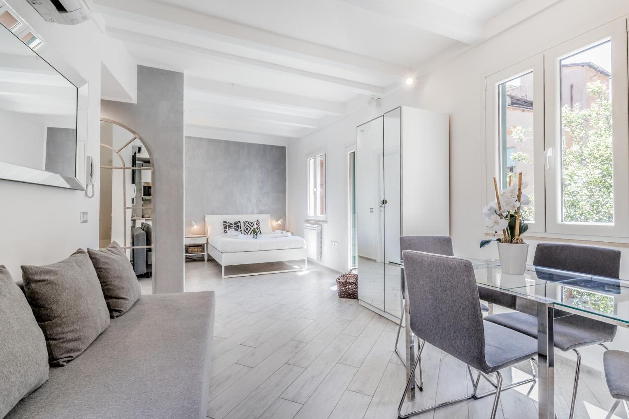 Bbhome Panoramic Flat Colosseo With Private Terrace Rome