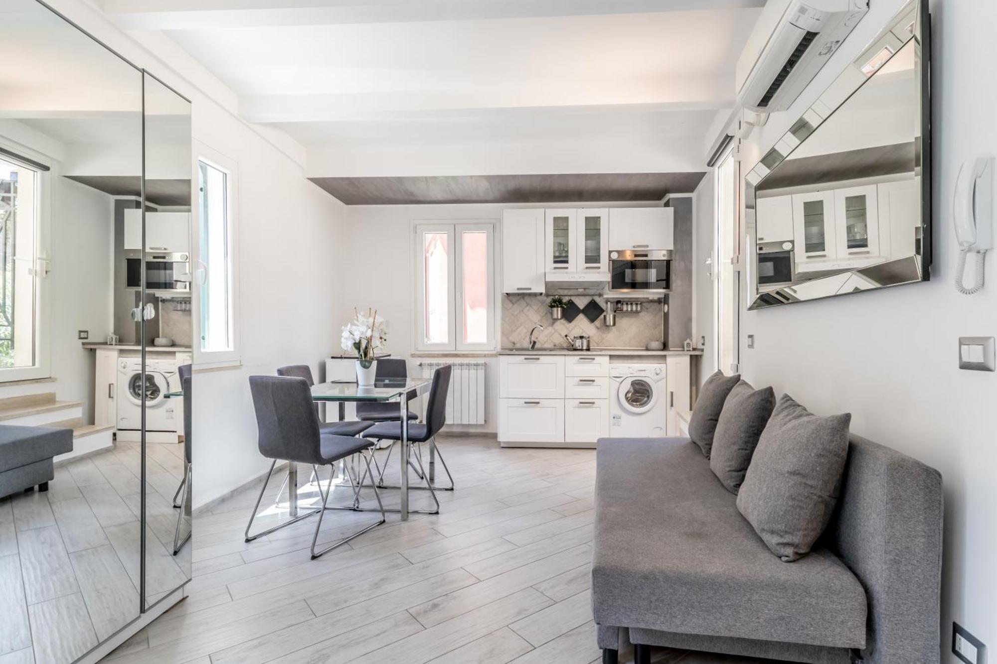 Bbhome Panoramic Flat Colosseo With Private Terrace Apartment Rome